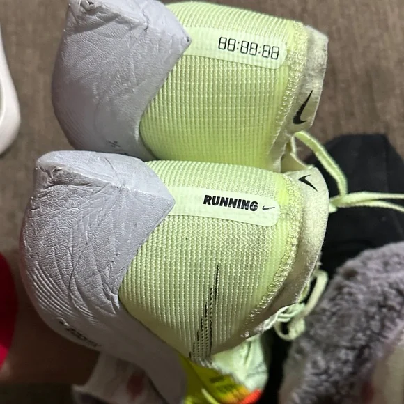 Nike men's mint green and orange Athletic Running Shoes - Picture 4 of 6